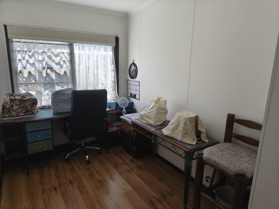 5 Bedroom Property for Sale in Perlemoenbaai Western Cape